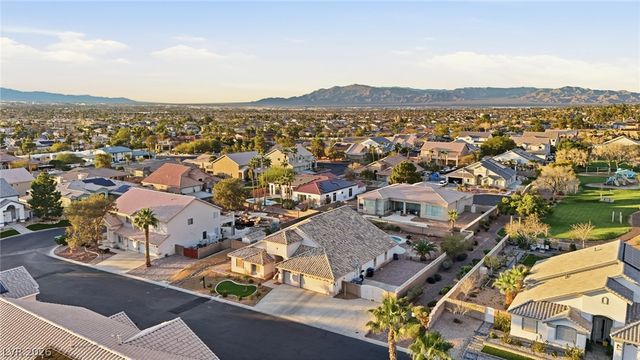 6780 Vintage Highlands Lane, Las Vegas, NV 89110