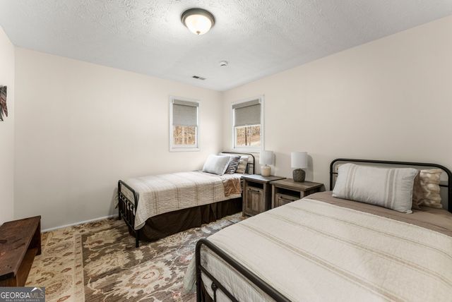 45 Lake View Court, Lavonia, GA 30553