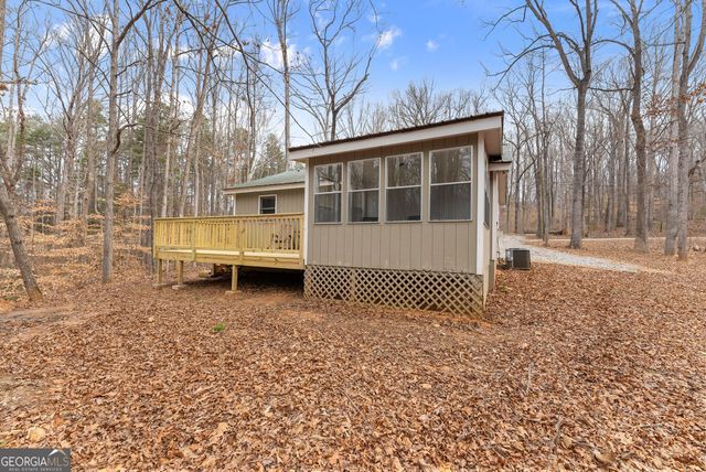 45 Lake View Court, Lavonia, GA 30553