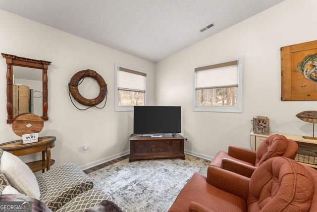 45 Lake View Court, Lavonia, GA 30553