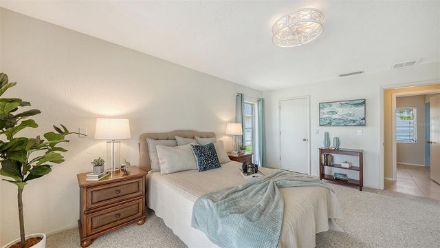 1735 S GONDOLA COURT, Venice, FL 34293