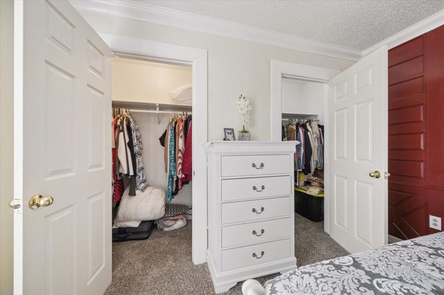 305 W Thomas Avenue, Pasadena, TX 77506