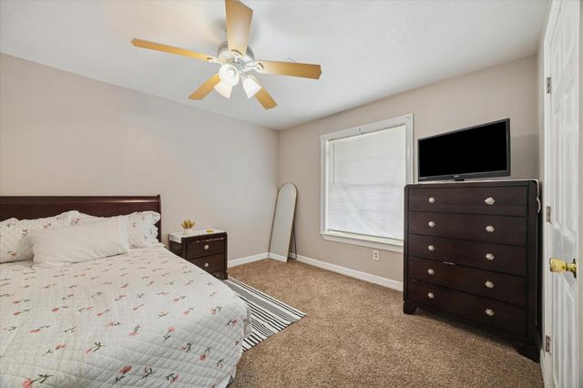 305 W Thomas Avenue, Pasadena, TX 77506