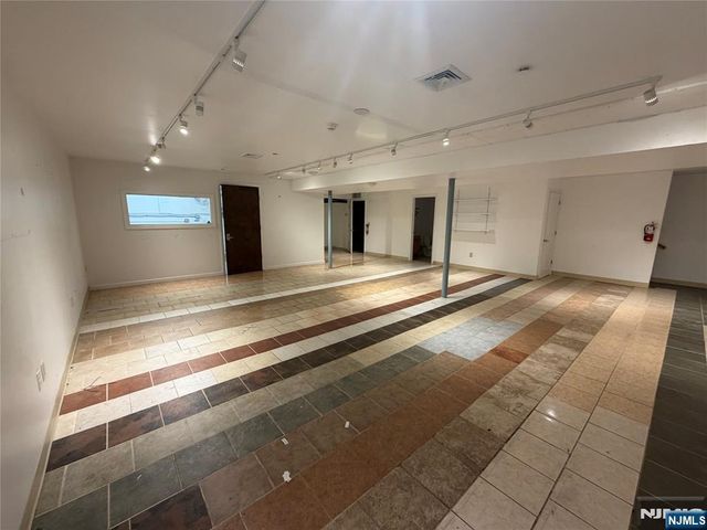 253 Madison Avenue, Wyckoff, NJ 07481