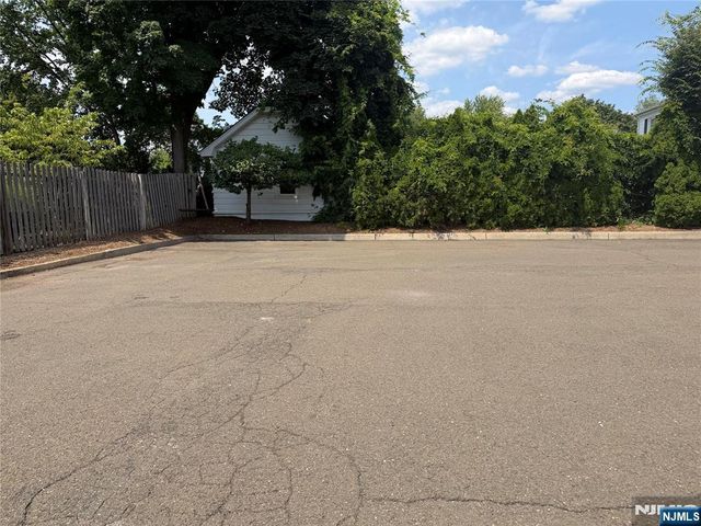 253 Madison Avenue, Wyckoff, NJ 07481