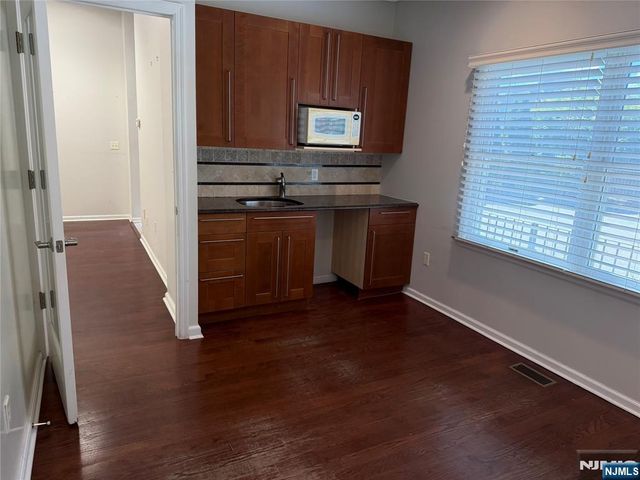 253 Madison Avenue, Wyckoff, NJ 07481