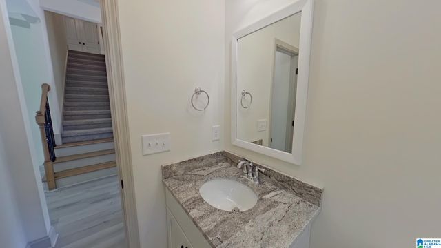 100 WYNLAKE WAY, Alabaster, AL 35007