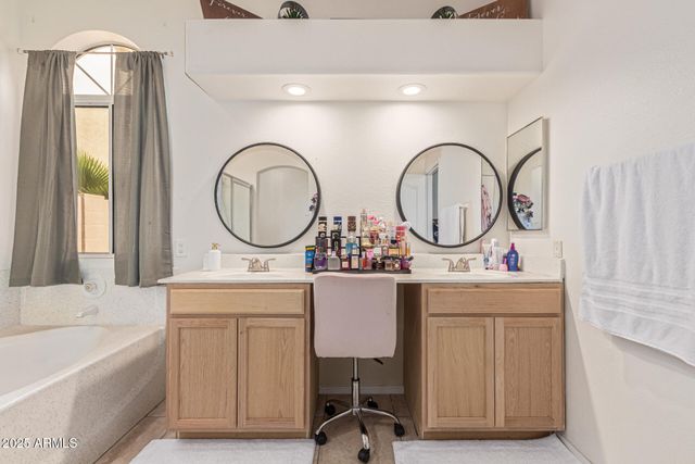 11550 W MULE DEER Court, Surprise, AZ 85378