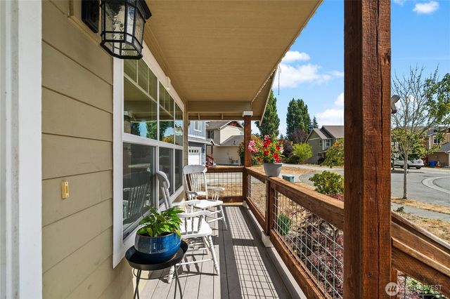 961 NW Longview Drive, Oak Harbor, WA 98277