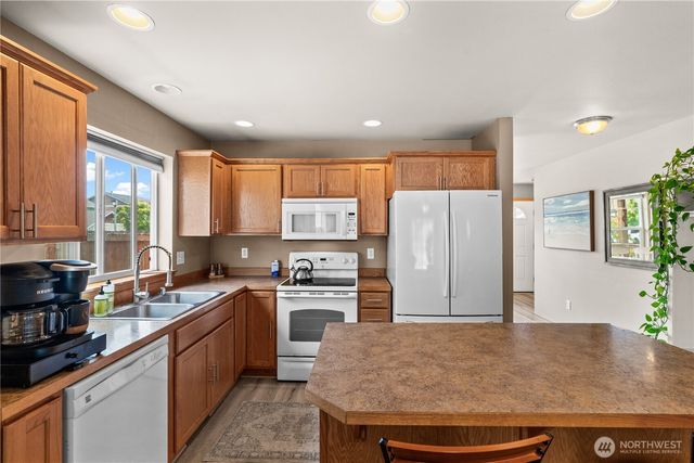 961 NW Longview Drive, Oak Harbor, WA 98277