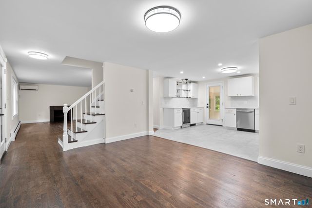31 Jackson Drive, Trumbull, CT 06611