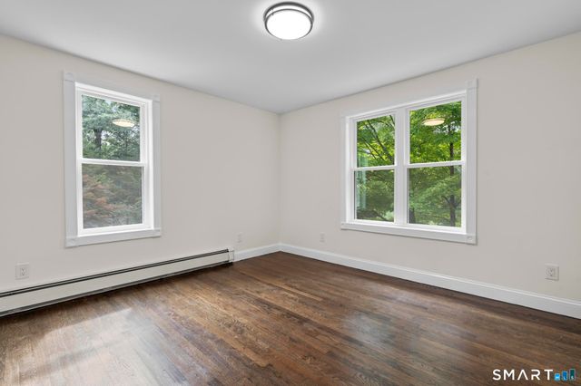 31 Jackson Drive, Trumbull, CT 06611