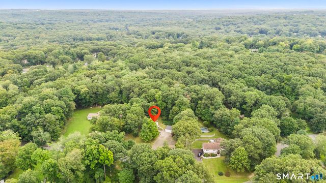 31 Jackson Drive, Trumbull, CT 06611