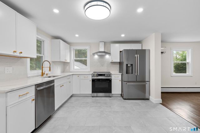 31 Jackson Drive, Trumbull, CT 06611
