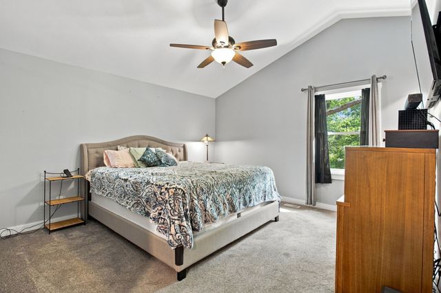 2390 Harlan Rd, Columbia, TN 38401