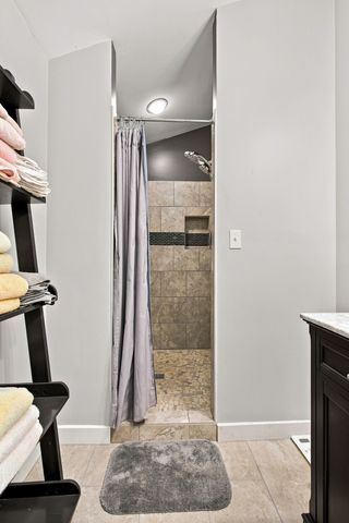 2390 Harlan Rd, Columbia, TN 38401
