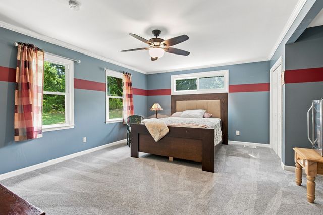 2390 Harlan Rd, Columbia, TN 38401