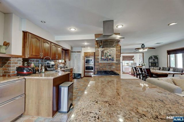 317 Hillcrest, Wood Ridge, NJ 07075