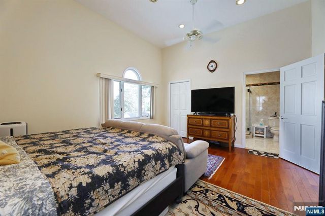 317 Hillcrest, Wood Ridge, NJ 07075