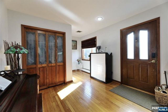 317 Hillcrest, Wood Ridge, NJ 07075