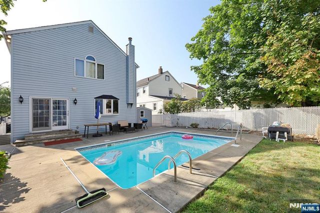 317 Hillcrest, Wood Ridge, NJ 07075