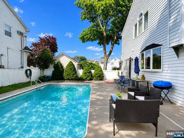 317 Hillcrest, Wood Ridge, NJ 07075