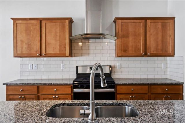 1182 Sunnybrook Ave., Twin Falls, ID 83301