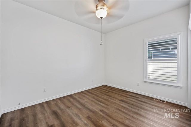 1182 Sunnybrook Ave., Twin Falls, ID 83301