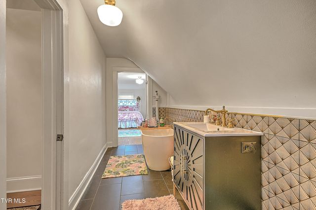 508 Euclid Avenue, Bristol, VA 24201