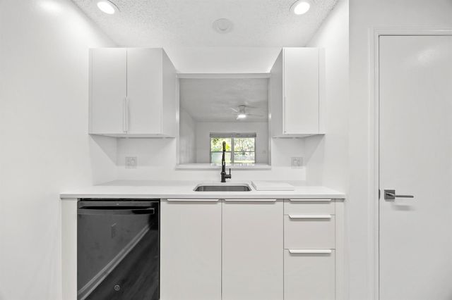 136 Sparrow Drive B, Royal Palm Beach, FL 33411