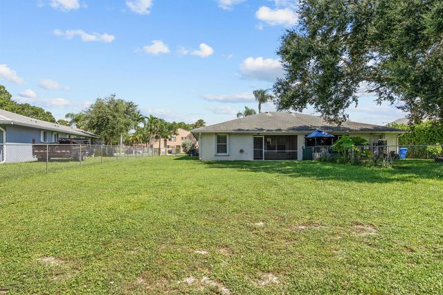 136 Sparrow Drive B, Royal Palm Beach, FL 33411