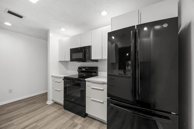 136 Sparrow Drive B, Royal Palm Beach, FL 33411