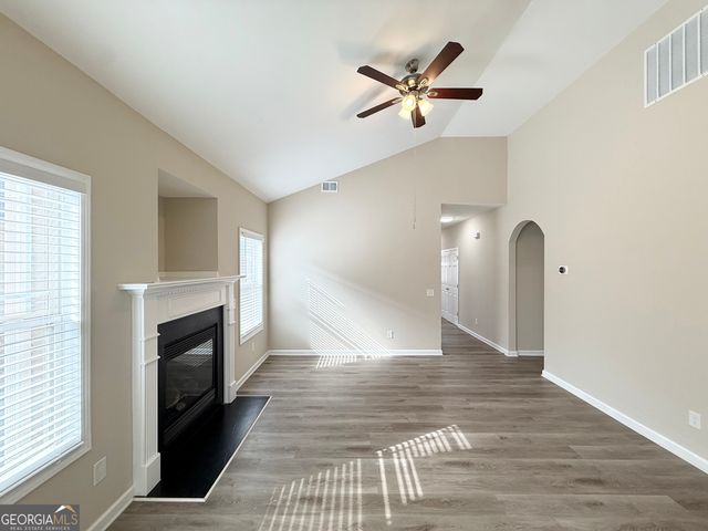 6072 Park Close, Fairburn, GA 30213