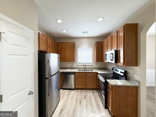 6072 Park Close, Fairburn, GA 30213