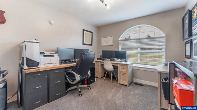 520 Fir St, Lyons, OR 97358