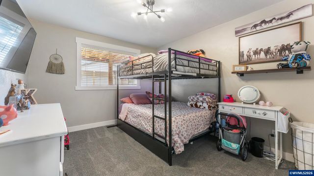 520 Fir St, Lyons, OR 97358