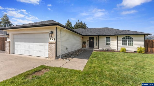 520 Fir St, Lyons, OR 97358