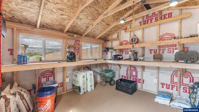 520 Fir St, Lyons, OR 97358