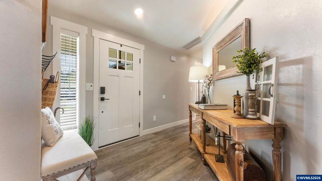 520 Fir St, Lyons, OR 97358