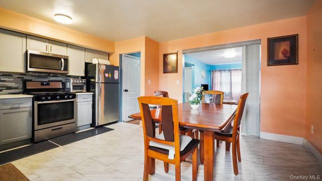 2733 Hone Avenue, Bronx, NY 10469