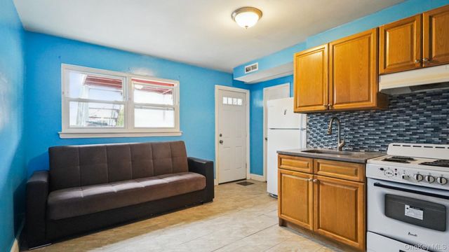 2733 Hone Avenue, Bronx, NY 10469