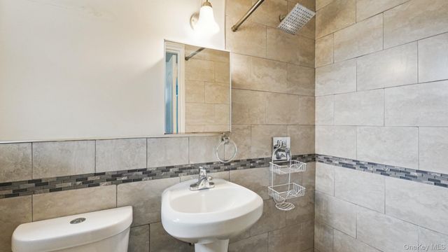 2733 Hone Avenue, Bronx, NY 10469