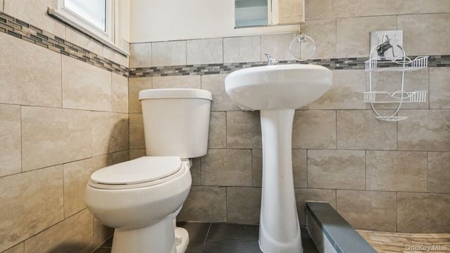 2733 Hone Avenue, Bronx, NY 10469