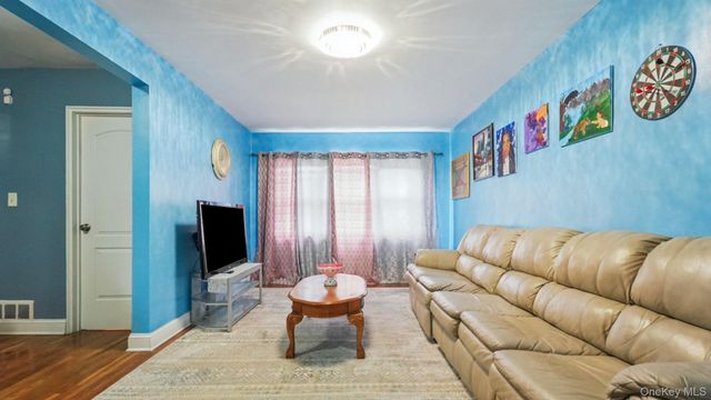 2733 Hone Avenue, Bronx, NY 10469