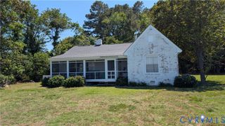 178 White Gate Dr, Ophelia, VA 22473