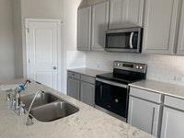 17633 Shafer DR, Pflugerville, TX 78660