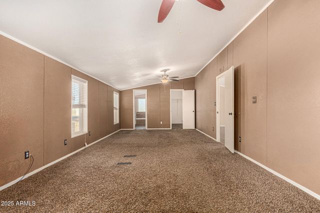 21137 W DOVE VALLEY Road, Wittmann, AZ 85361