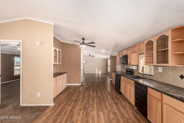 21137 W DOVE VALLEY Road, Wittmann, AZ 85361