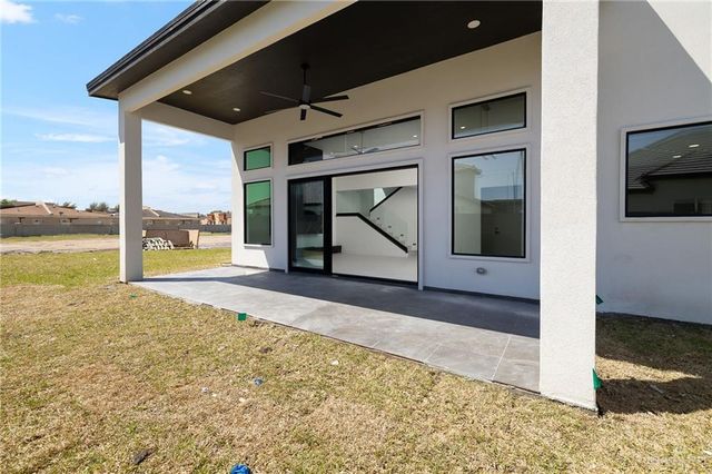1816 S Middleton Street, Edinburg, TX 78539