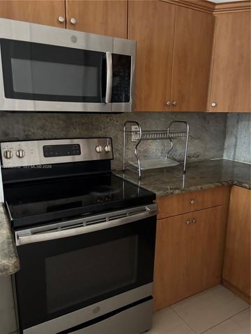 8701 SW 141st St M3, Palmetto Bay, FL 33176